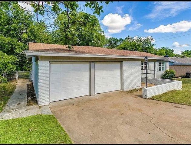3821 Bonnie Drive, Fort Worth, TX 76116