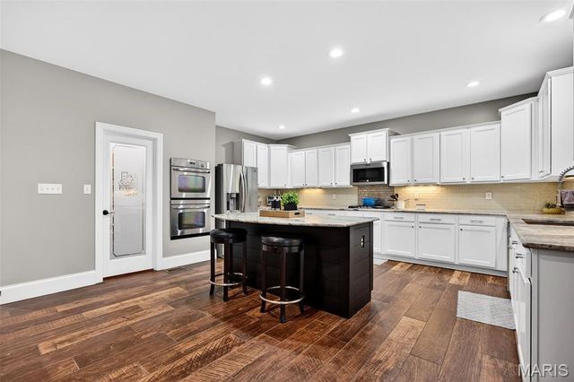 22 Fall Flower Court, Eureka, MO 63025