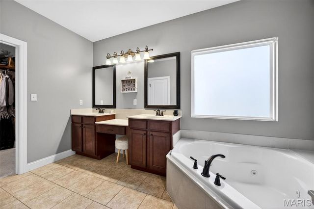 22 Fall Flower Court, Eureka, MO 63025