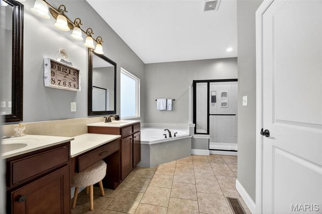 22 Fall Flower Court, Eureka, MO 63025