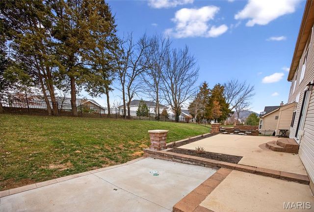 22 Fall Flower Court, Eureka, MO 63025