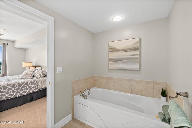 2071 S Atlantic Ave Apt 305, Daytona Beach Shores, FL 32118