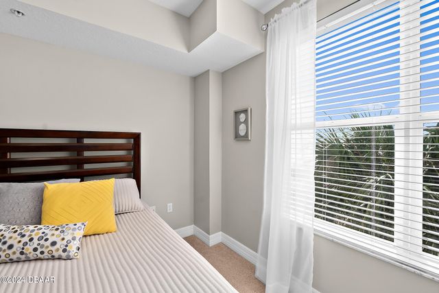 2071 S Atlantic Ave Apt 305, Daytona Beach Shores, FL 32118