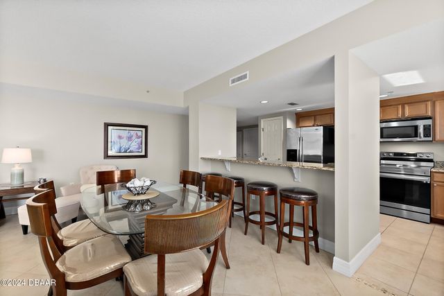 2071 S Atlantic Ave Apt 305, Daytona Beach Shores, FL 32118