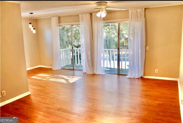 800 Mallery Street #90, St. Simons, GA 31522