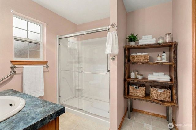 5016 E Brockdale Rd, Shelton, WA 98584