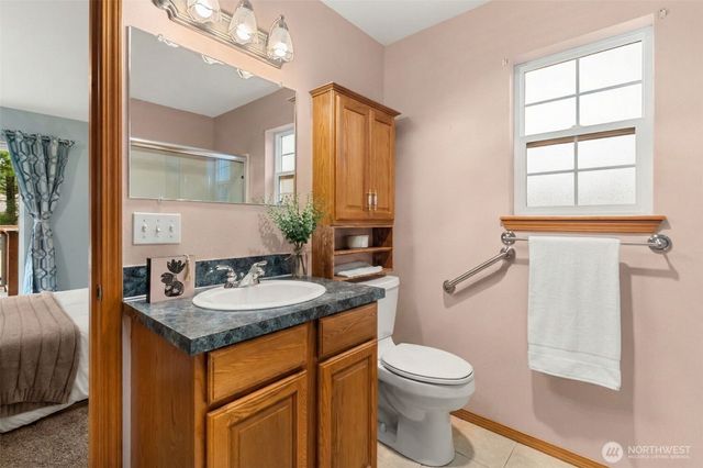 5016 E Brockdale Rd, Shelton, WA 98584