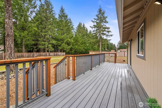 5016 E Brockdale Rd, Shelton, WA 98584