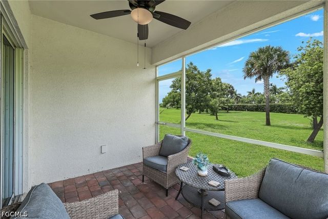 2816 Zaragoza CT, Cape Coral, FL 33909