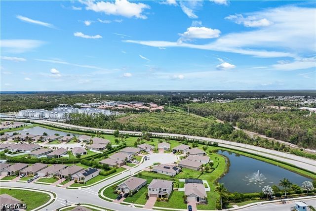 2816 Zaragoza CT, Cape Coral, FL 33909
