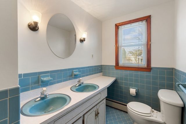 102 Suffolk St, Malden, MA 02148