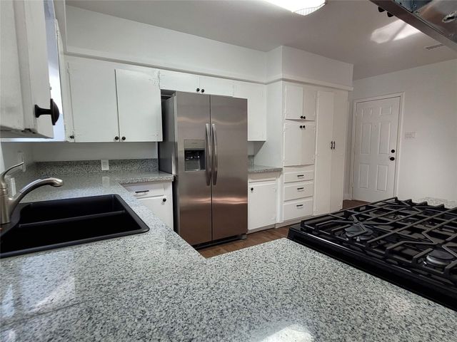 4302 Dickson Street, Houston, TX 77007