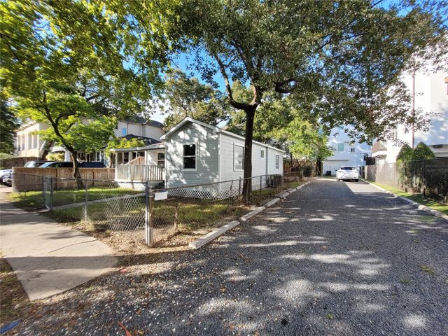 4302 Dickson Street, Houston, TX 77007