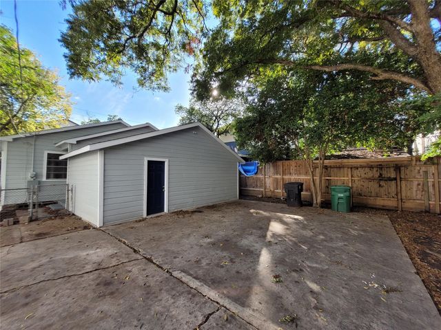 4302 Dickson Street, Houston, TX 77007