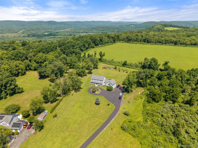 81 Sunset Drive, Patterson, NY 12563