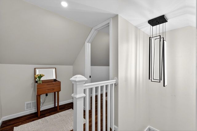 5 LOIS AVE, East Brunswick, NJ 08816