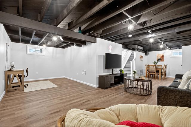 5 LOIS AVE, East Brunswick, NJ 08816