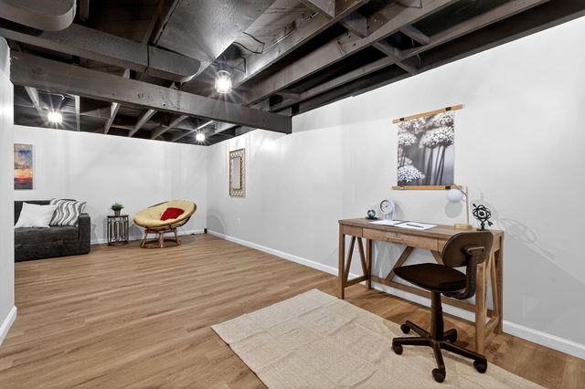 5 LOIS AVE, East Brunswick, NJ 08816