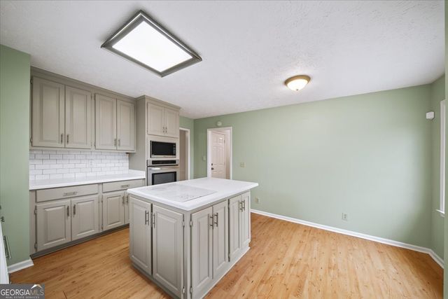 80 Farmington Drive, Woodstock, GA 30188