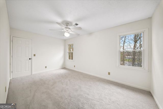 80 Farmington Drive, Woodstock, GA 30188