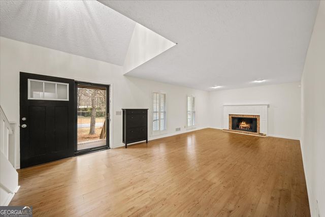 80 Farmington Drive, Woodstock, GA 30188