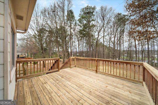 80 Farmington Drive, Woodstock, GA 30188