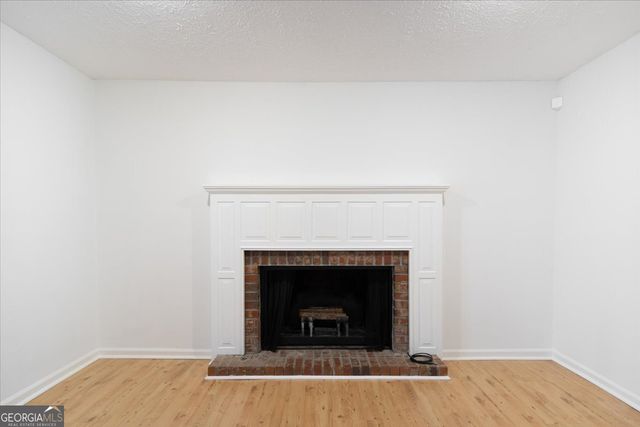 80 Farmington Drive, Woodstock, GA 30188