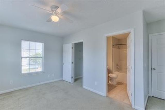 3052 Rg Buchanan Dr, La Vergne, TN 37086