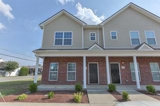 3052 Rg Buchanan Dr, La Vergne, TN 37086