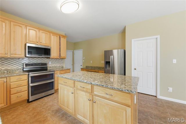 109 Snake River Drive, O'fallon, MO 63368