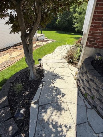 109 Snake River Drive, O'fallon, MO 63368
