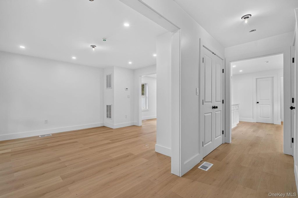 76 Poplar Street, Newburgh, NY 12550 — photo 5
