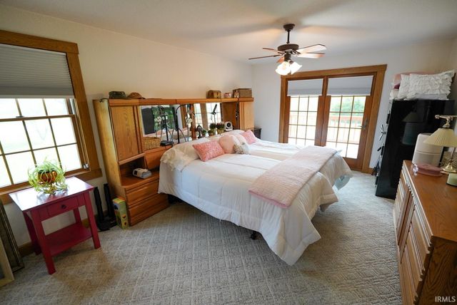 2039 Us Highway 231, Loogootee, IN 47553