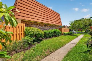 1448 Park Shore CIR 2, Fort Myers, FL 33901