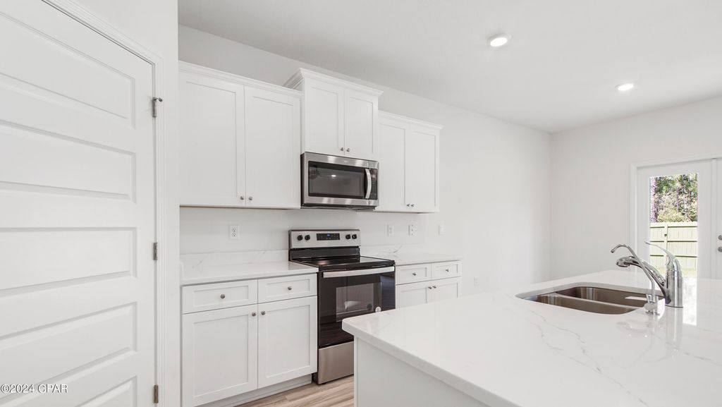 Image 13 of property listing at 586 Hancock Way, Panama City Beach, FL 32413