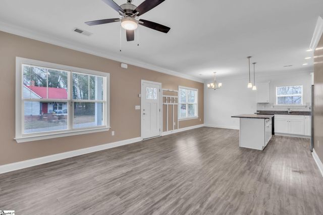 3 W 1st Street, Williamston, SC 29697