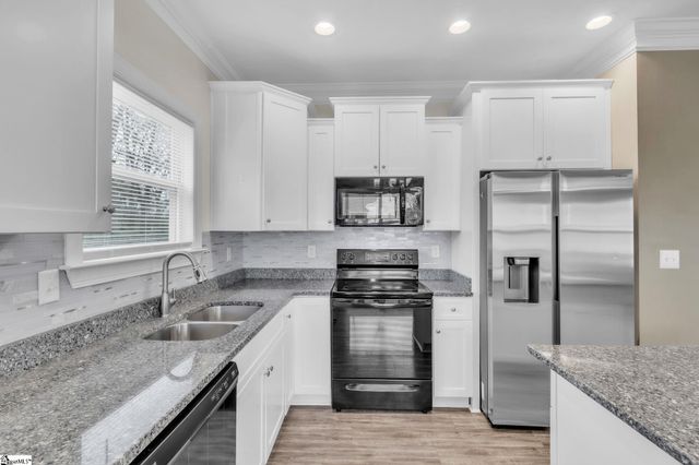 3 W 1st Street, Williamston, SC 29697