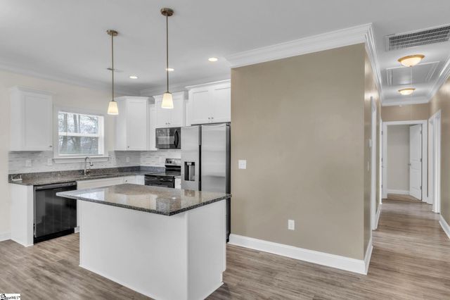 3 W 1st Street, Williamston, SC 29697