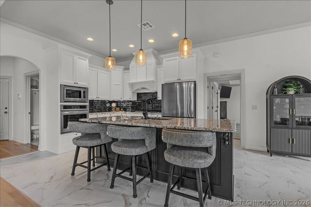 7003 E 88th Street N, Owasso, OK 74055