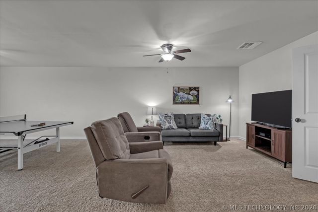 7003 E 88th Street N, Owasso, OK 74055