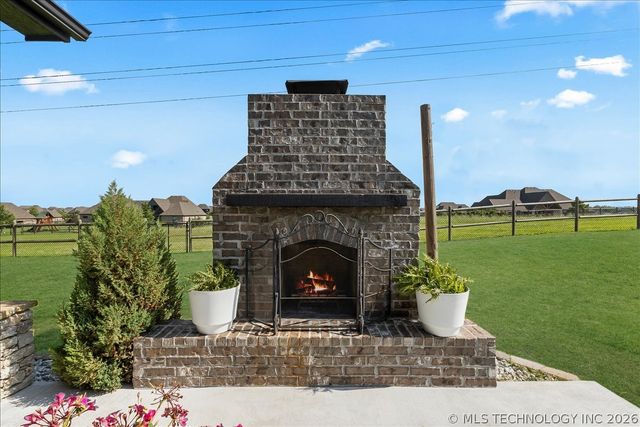 7003 E 88th Street N, Owasso, OK 74055