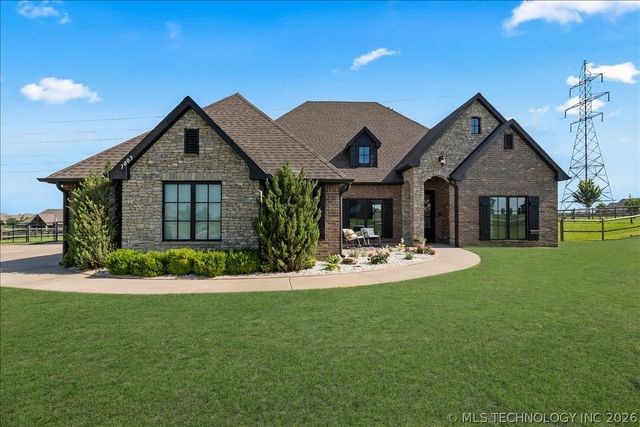 7003 E 88th Street N, Owasso, OK 74055