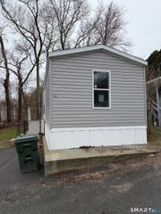 435 High Street #53, Groton, CT 06355