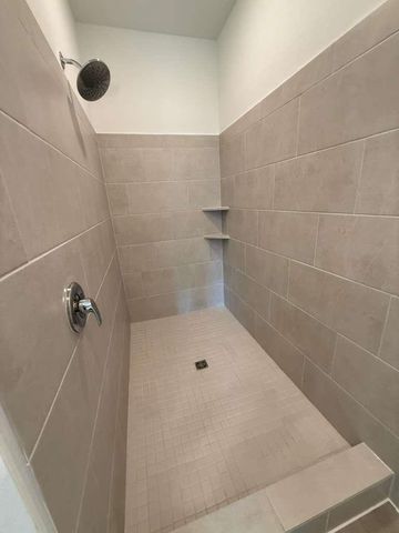 124 Brabham LOOP, Hutto, TX 78634