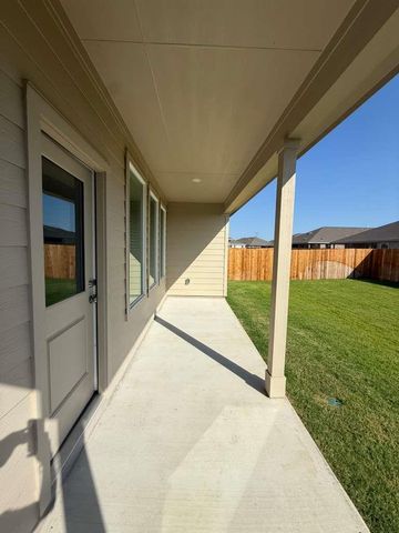 124 Brabham LOOP, Hutto, TX 78634