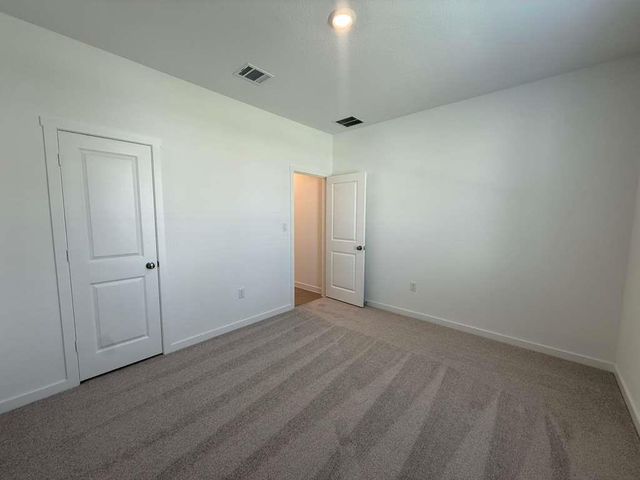 124 Brabham LOOP, Hutto, TX 78634