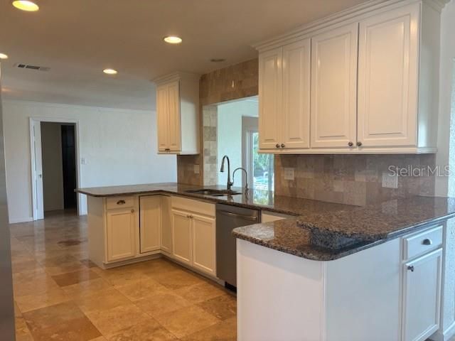 12055 4TH STREET E, Treasure Island, FL 33706