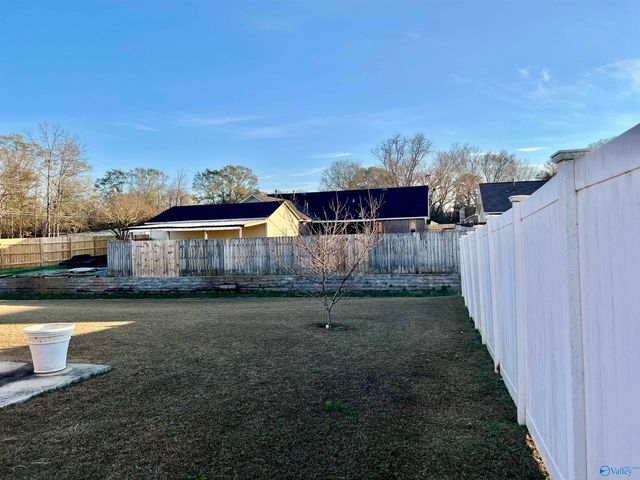 301 Brenda Street SW, Decatur, AL 35603