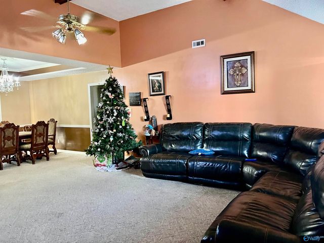 301 Brenda Street SW, Decatur, AL 35603