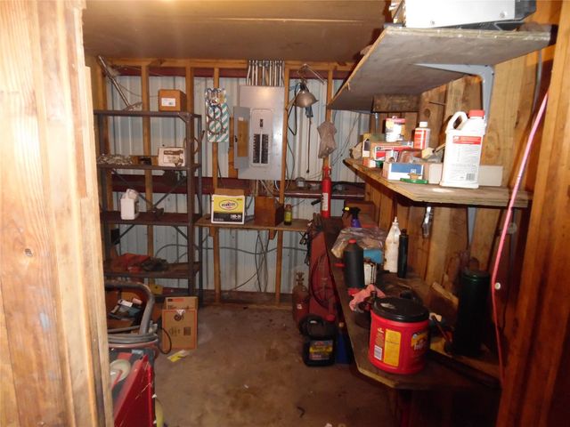 14084 Highway 6, Santa Fe, TX 77517